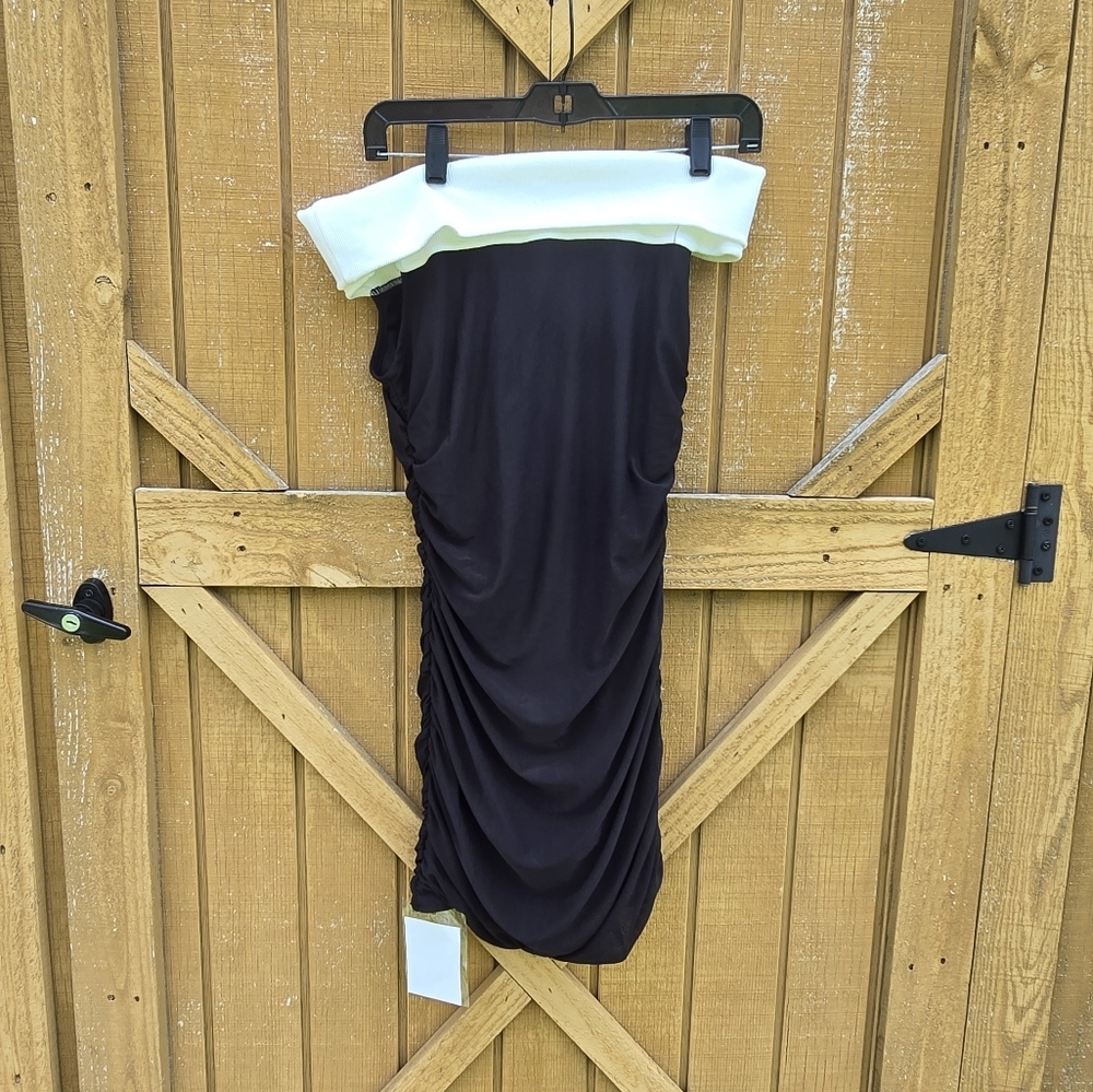 *NWT Gigi Ruched Off The Shoulder Mini Dress Size Small